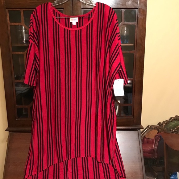 LuLaRoe Tops - 👠FLASH SALE - NWT LuLaRoe 2XL Irma👠